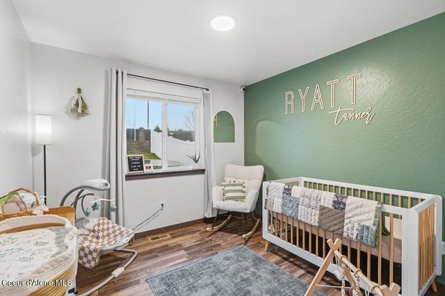 8562 W Seed Ave, Rathdrum, ID 83858