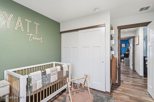 8562 W Seed Ave, Rathdrum, ID 83858