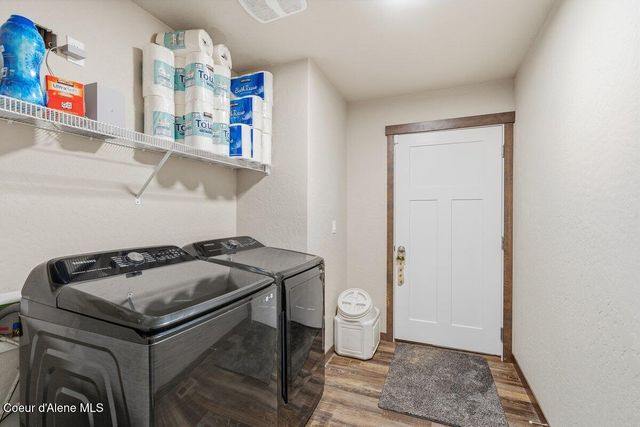 8562 W Seed Ave, Rathdrum, ID 83858