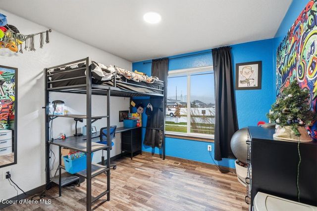 8562 W Seed Ave, Rathdrum, ID 83858