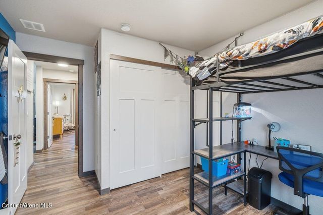 8562 W Seed Ave, Rathdrum, ID 83858