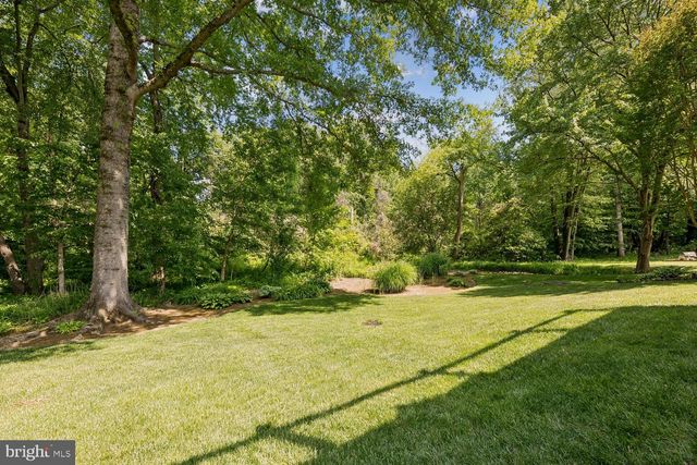 9200 WYETH LN, Burke, VA 22015
