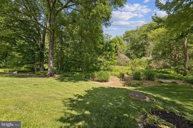 9200 WYETH LN, Burke, VA 22015