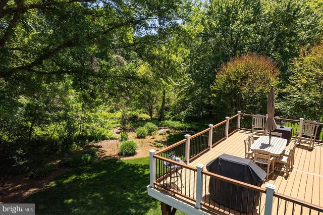 9200 WYETH LN, Burke, VA 22015
