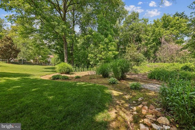 9200 WYETH LN, Burke, VA 22015