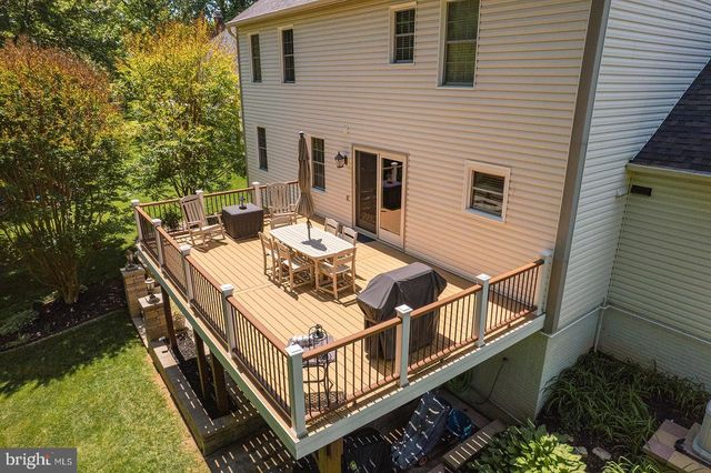 9200 WYETH LN, Burke, VA 22015