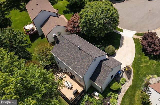 9200 WYETH LN, Burke, VA 22015