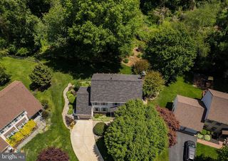 9200 WYETH LN, Burke, VA 22015