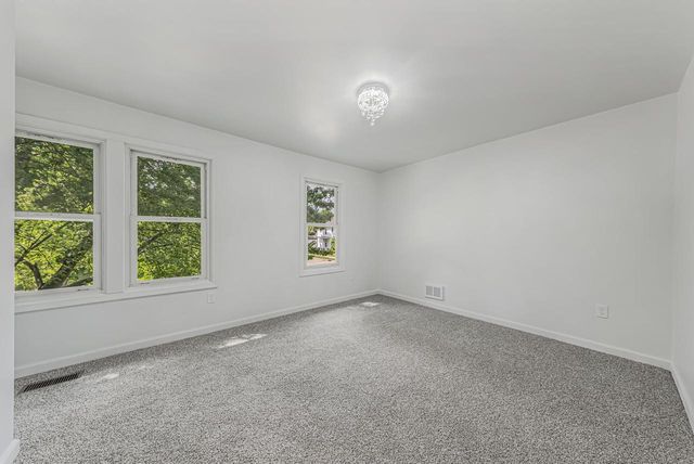 172 N MAIN STREET, Clintonville, WI 54929