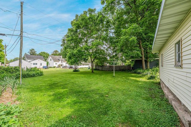 172 N MAIN STREET, Clintonville, WI 54929