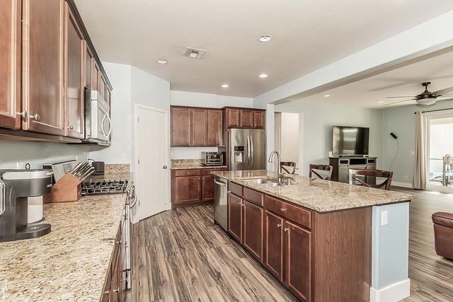 3613 N Dee Ann Avenue, Fresno, CA 93727