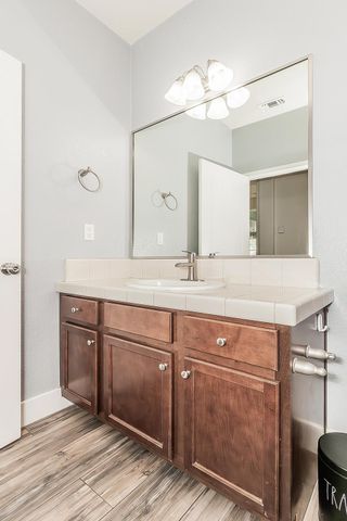 3613 N Dee Ann Avenue, Fresno, CA 93727