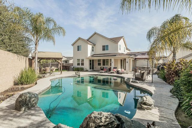 3613 N Dee Ann Avenue, Fresno, CA 93727