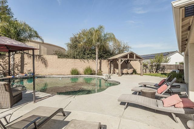 3613 N Dee Ann Avenue, Fresno, CA 93727