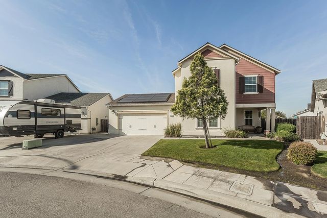 3613 N Dee Ann Avenue, Fresno, CA 93727