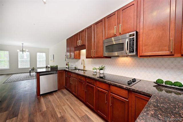 548 Graten Street, Birmingham, MI 48009