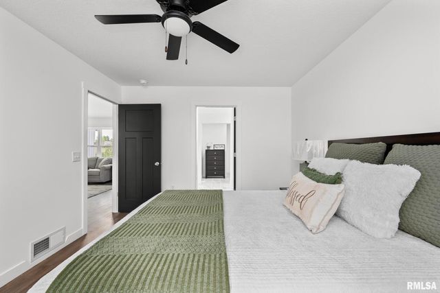 813 WILLIAMS Way, Carbon Cliff, IL 61239