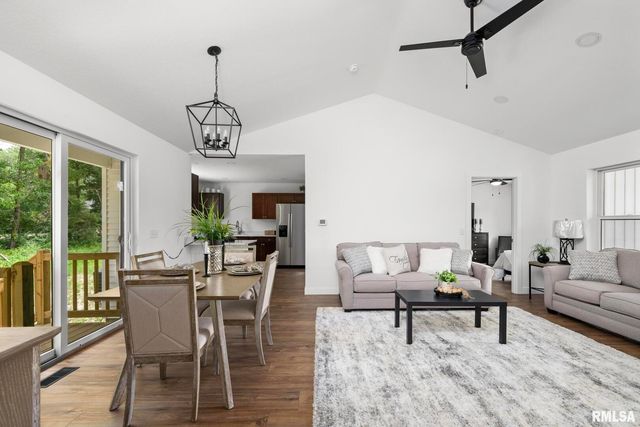 813 WILLIAMS Way, Carbon Cliff, IL 61239