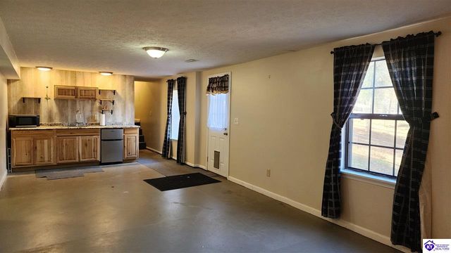 178 Dawson Lane, Radcliff, KY 40160