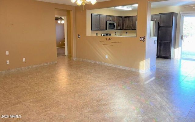 2862 E Bagdad Road, San Tan Valley, AZ 85143