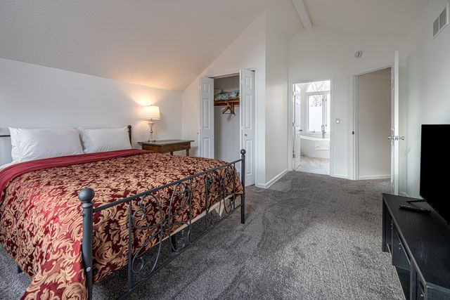 4 Cinnabar Lane, Galena, IL 61036