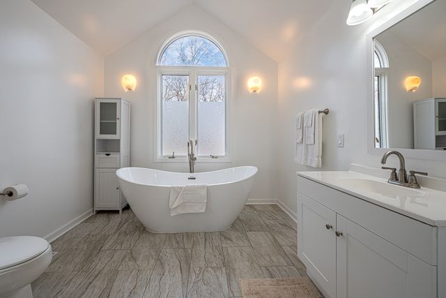 4 Cinnabar Lane, Galena, IL 61036