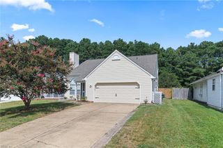 637 Aylesbury DR, Newport News, VA 23608
