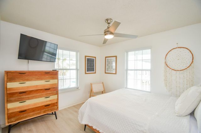 22810 Fresca Street, Galveston, TX 77554