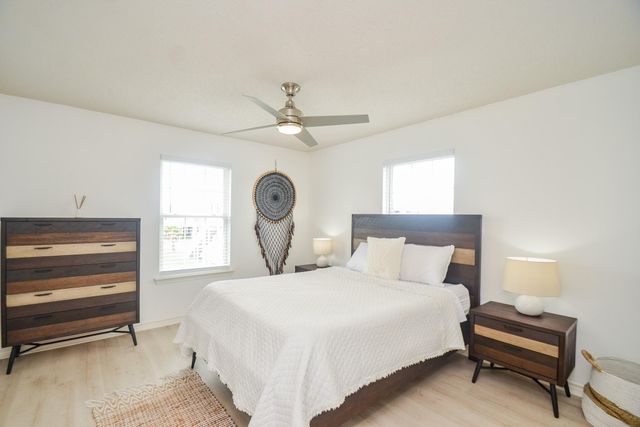 22810 Fresca Street, Galveston, TX 77554