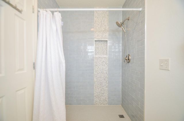 22810 Fresca Street, Galveston, TX 77554