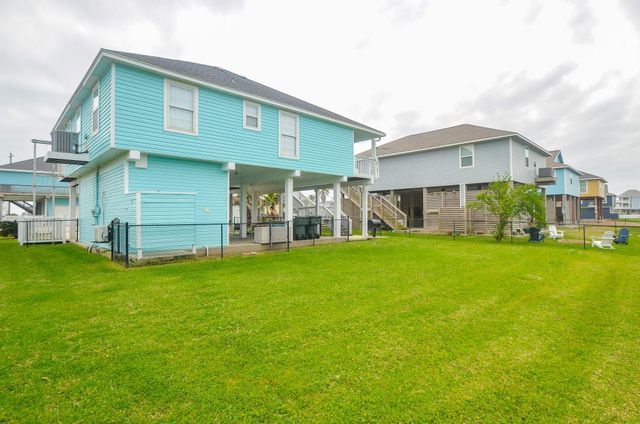 22810 Fresca Street, Galveston, TX 77554