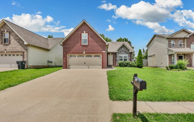 1005 Orchard Hills Dr, Clarksville, TN 37040