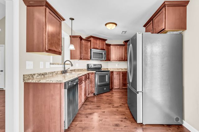 1005 Orchard Hills Dr, Clarksville, TN 37040