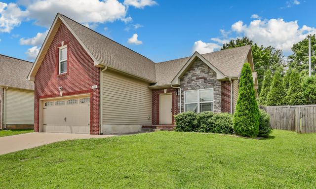 1005 Orchard Hills Dr, Clarksville, TN 37040