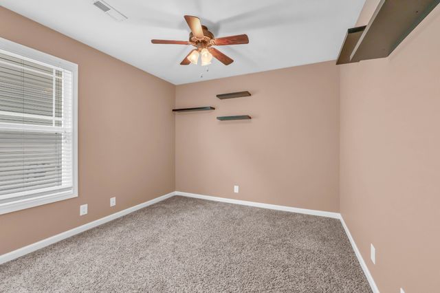 1005 Orchard Hills Dr, Clarksville, TN 37040