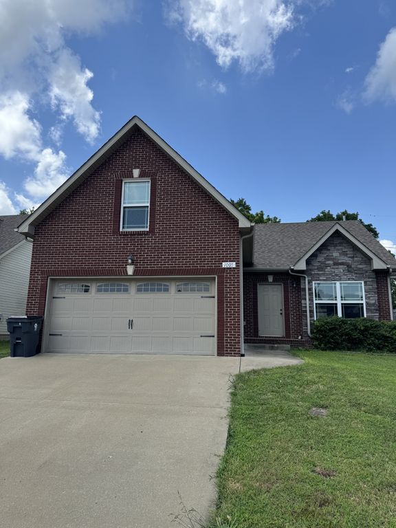 1005 Orchard Hills Dr, Clarksville, TN 37040