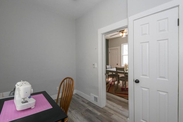 2572 S Howell AVENUE, Milwaukee, WI 53207