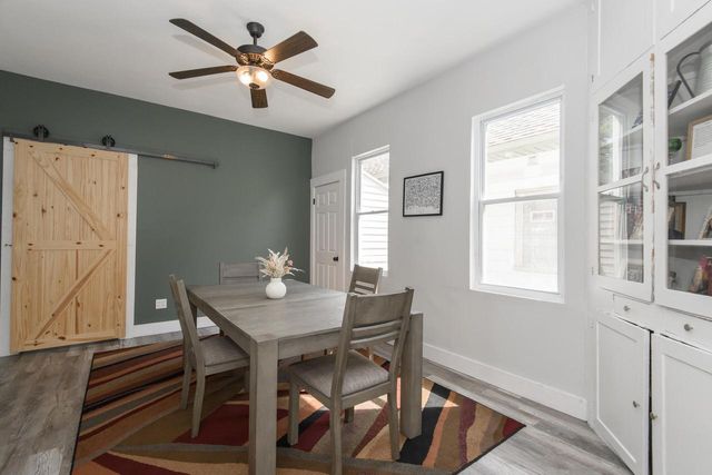 2572 S Howell AVENUE, Milwaukee, WI 53207