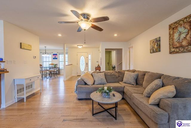 417 Graceland Trail, Elizabethtown, KY 42701