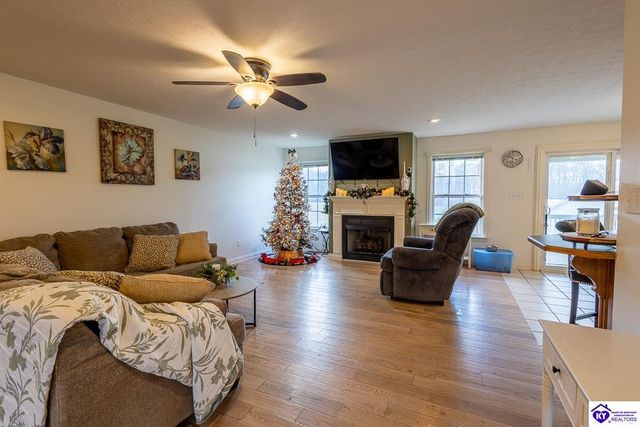 417 Graceland Trail, Elizabethtown, KY 42701