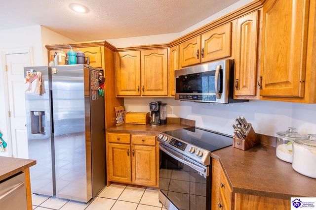 417 Graceland Trail, Elizabethtown, KY 42701