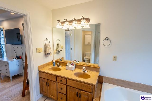 417 Graceland Trail, Elizabethtown, KY 42701