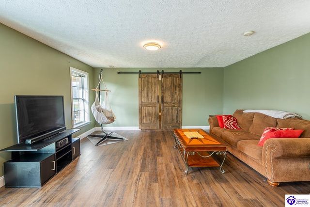 417 Graceland Trail, Elizabethtown, KY 42701