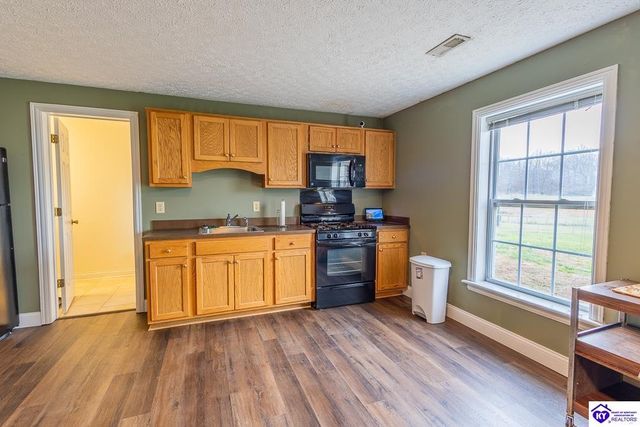 417 Graceland Trail, Elizabethtown, KY 42701