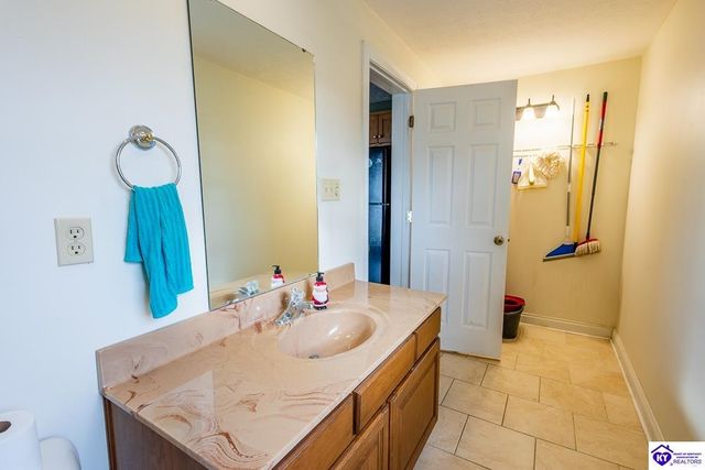 417 Graceland Trail, Elizabethtown, KY 42701