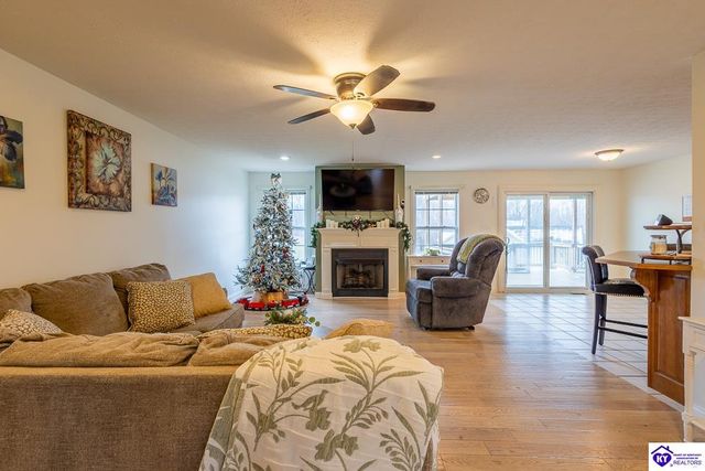 417 Graceland Trail, Elizabethtown, KY 42701