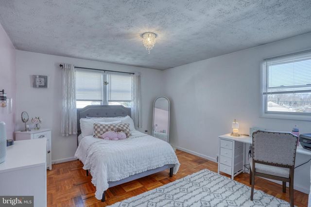 905 HARVEY RD, Claymont, DE 19703