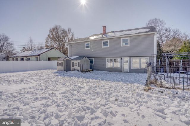 905 HARVEY RD, Claymont, DE 19703