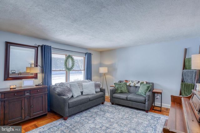 905 HARVEY RD, Claymont, DE 19703