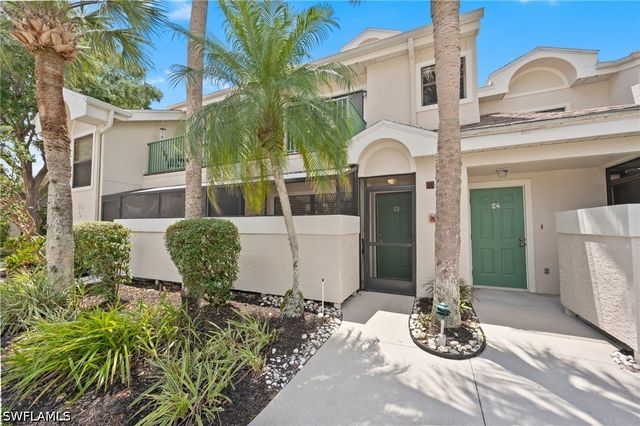 55 EMERALD WOODS DR C3, Naples, FL 34108